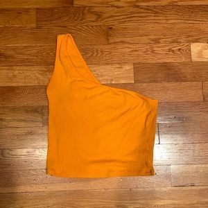 One-shoulder crop top